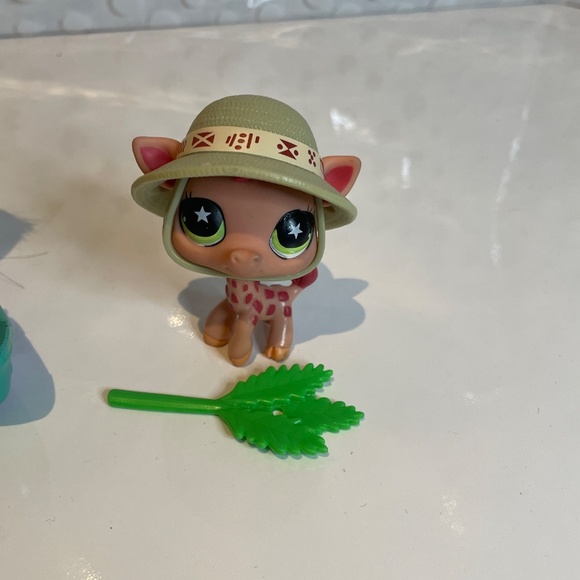 LPS Stylin Safari Blythe 🎀doll with canoe 🛶 and Pets - Picture 12 of 14